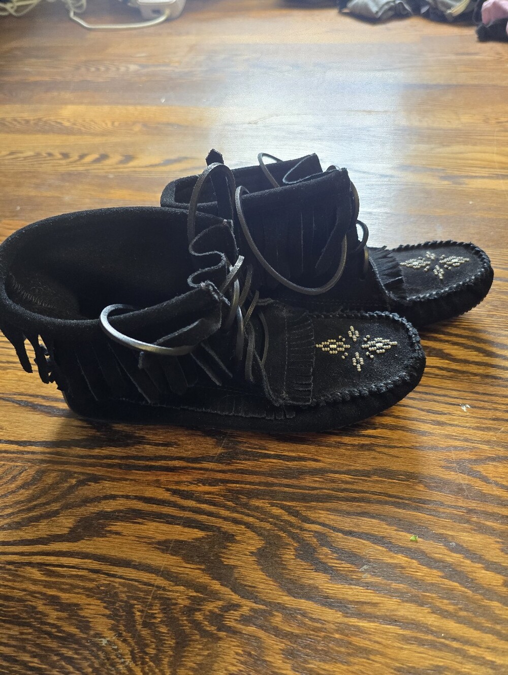 Manitobah Mukluks Harvester Suede Moccasin Boots Black Women’s Size 7⁹ - Picture 3 of 6